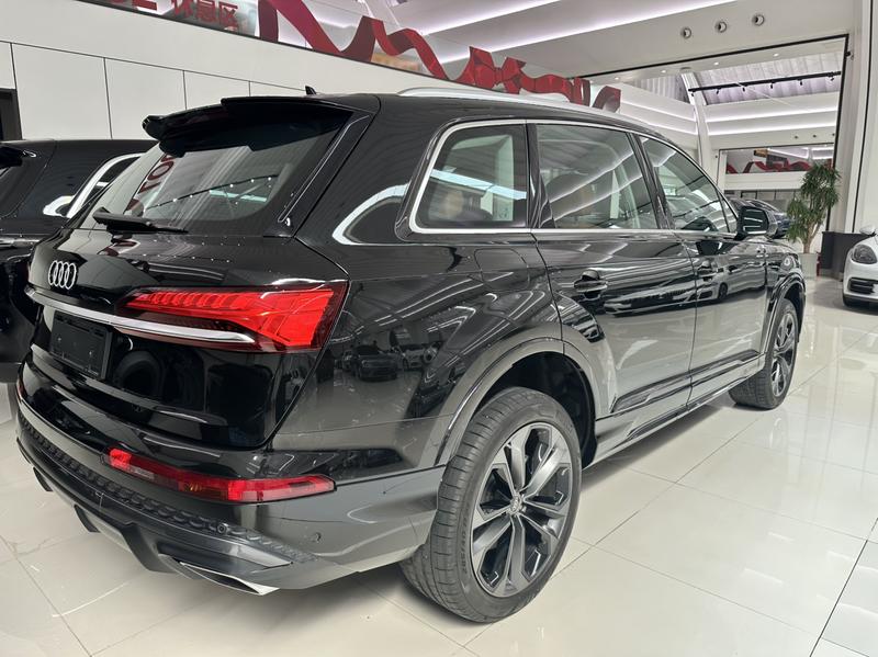 Audi Q7, 2025 — фото 6 из 12