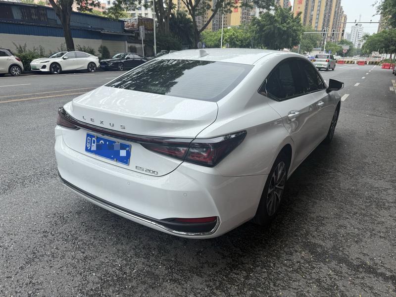 Lexus ES, 2025 — фото 6 из 10