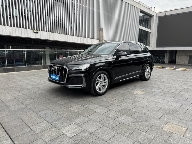 Audi Q7, 2024 — купить в Саранске под ключ