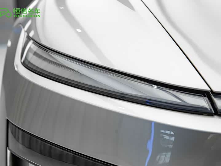 Tesla Model Y, 2025 — фото 9 из 9