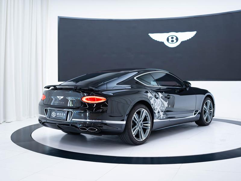 Bentley Continental GT, 2023 — фото 5 из 12