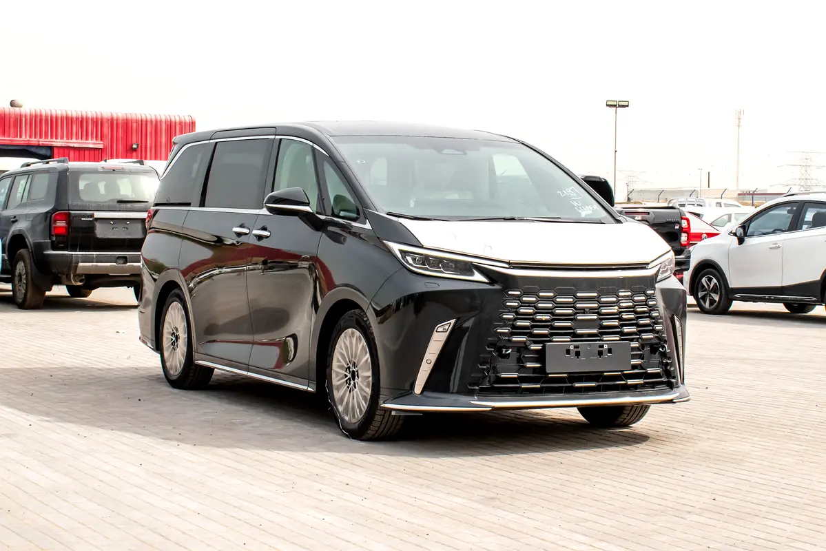 Lexus LM-Series, 2026