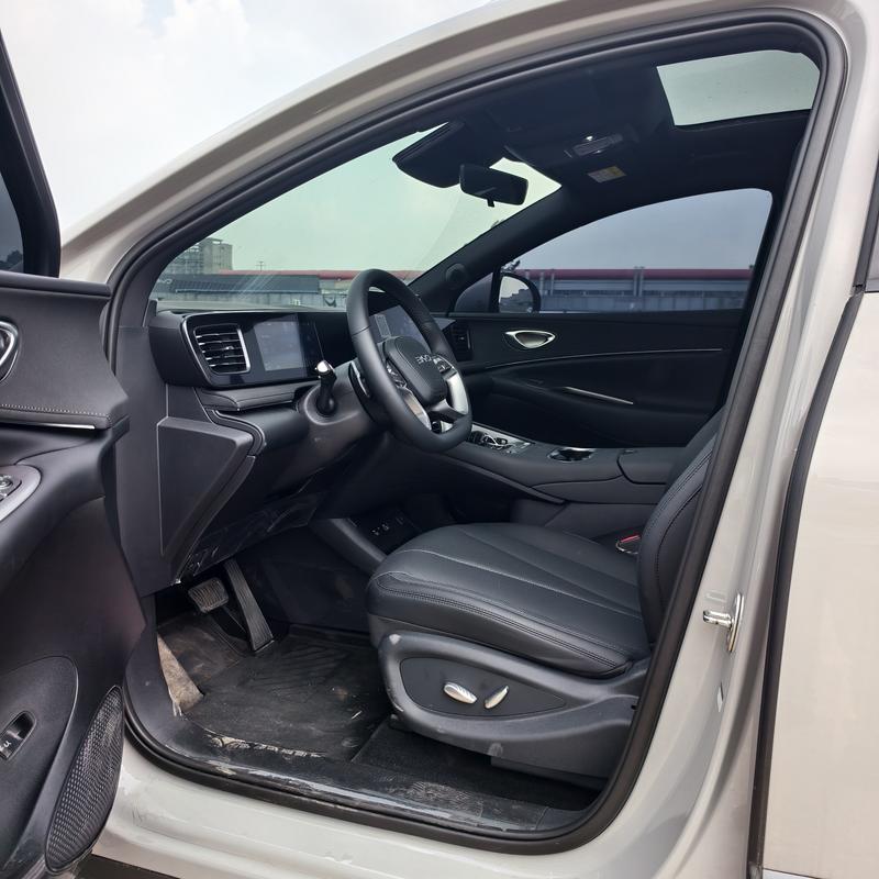 BYD Sea Lion 06 Hybrid/EV, 2026 — фото 11 из 12