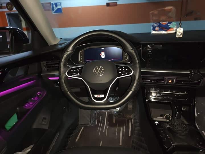Volkswagen Passat, 2023 — фото 3 из 9