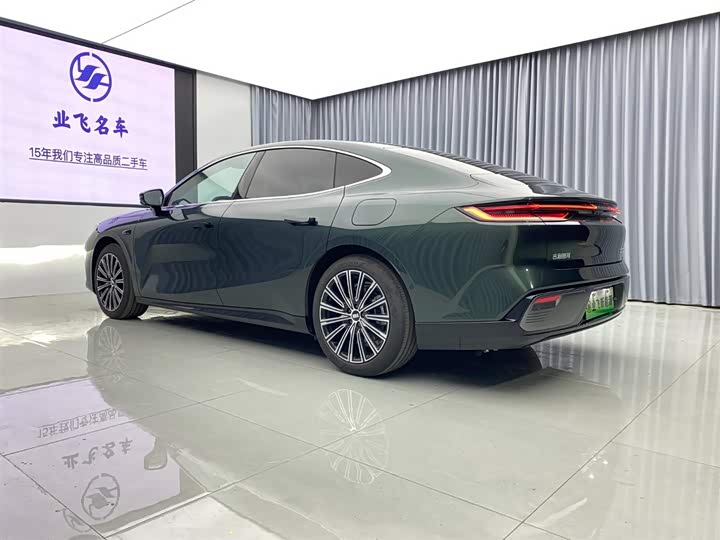Geely Galaxy Starshine 8 EM-i, 2025 — фото 6 из 9