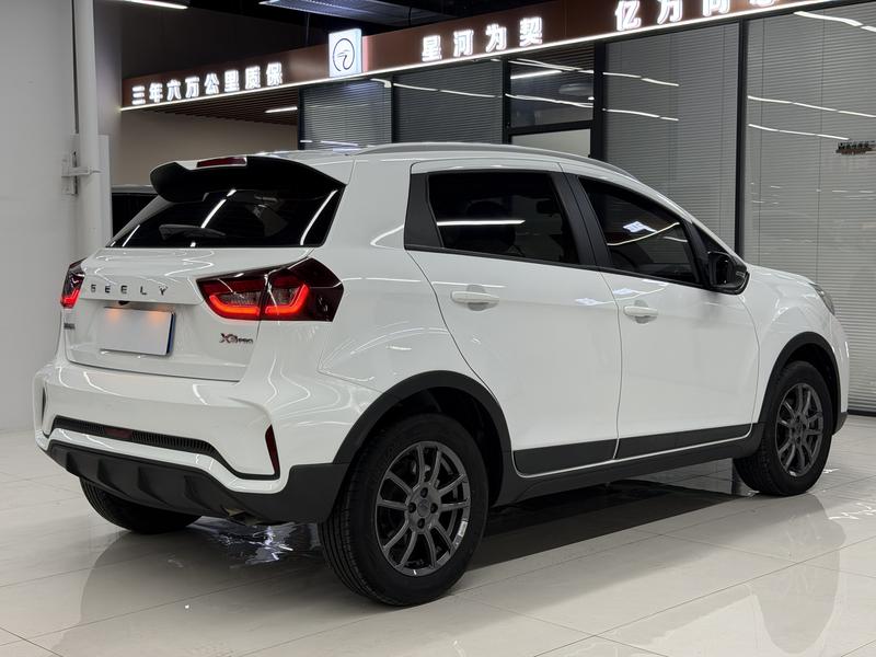 Geely Vision X3, 2021 — фото 6 из 12