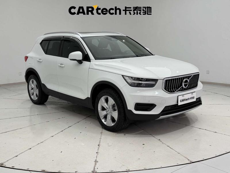 Volvo XC40, 2022 — фото 3 из 12