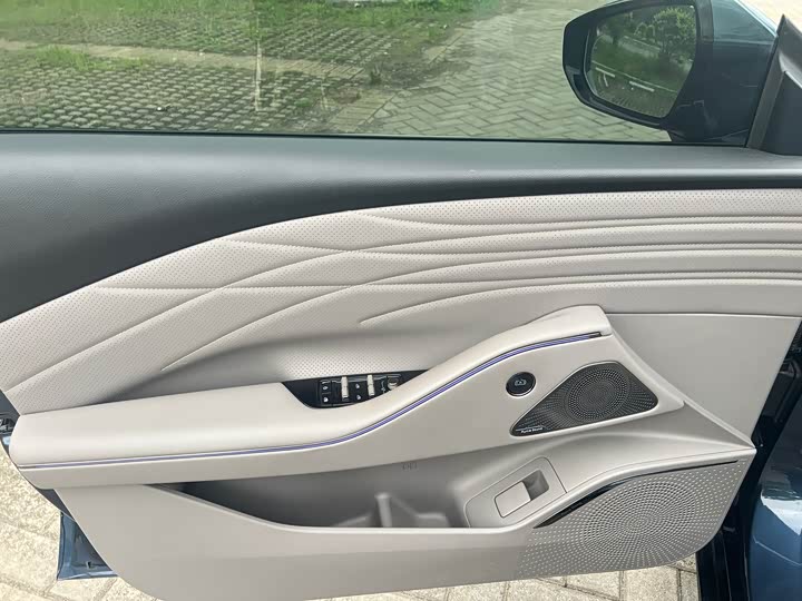 Geely Galaxy Starshine 8 EM-i, 2025 — фото 6 из 9