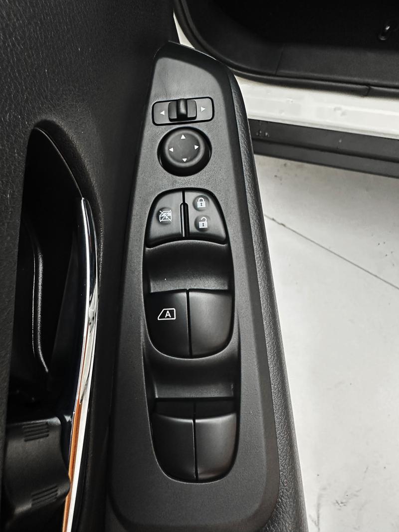 Nissan Kicks, 2023 — фото 9 из 12