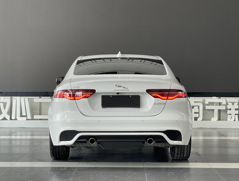 Jaguar XE L, 2022 — фото 5 из 12