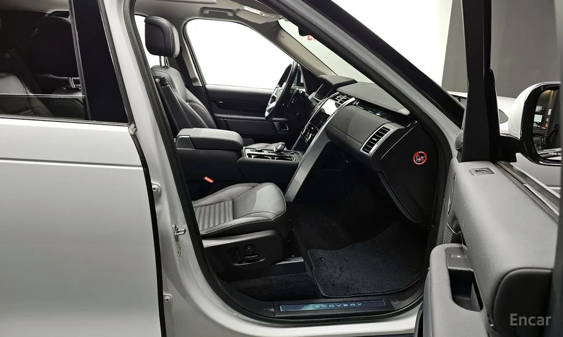 Land Rover Discovery, 2023 — фото 11 из 12