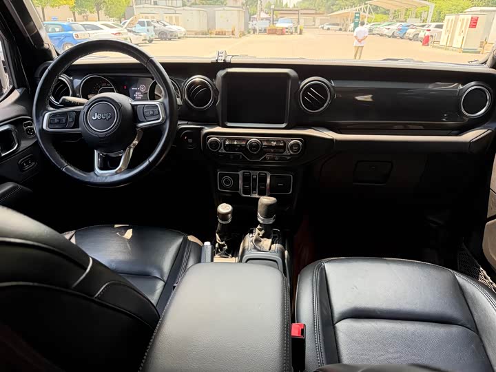 Jeep Wrangler, 2022 — фото 9 из 9