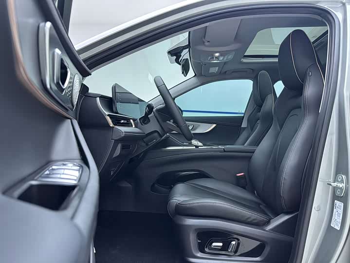 Chery Omoda C5, 2022 — фото 7 из 9
