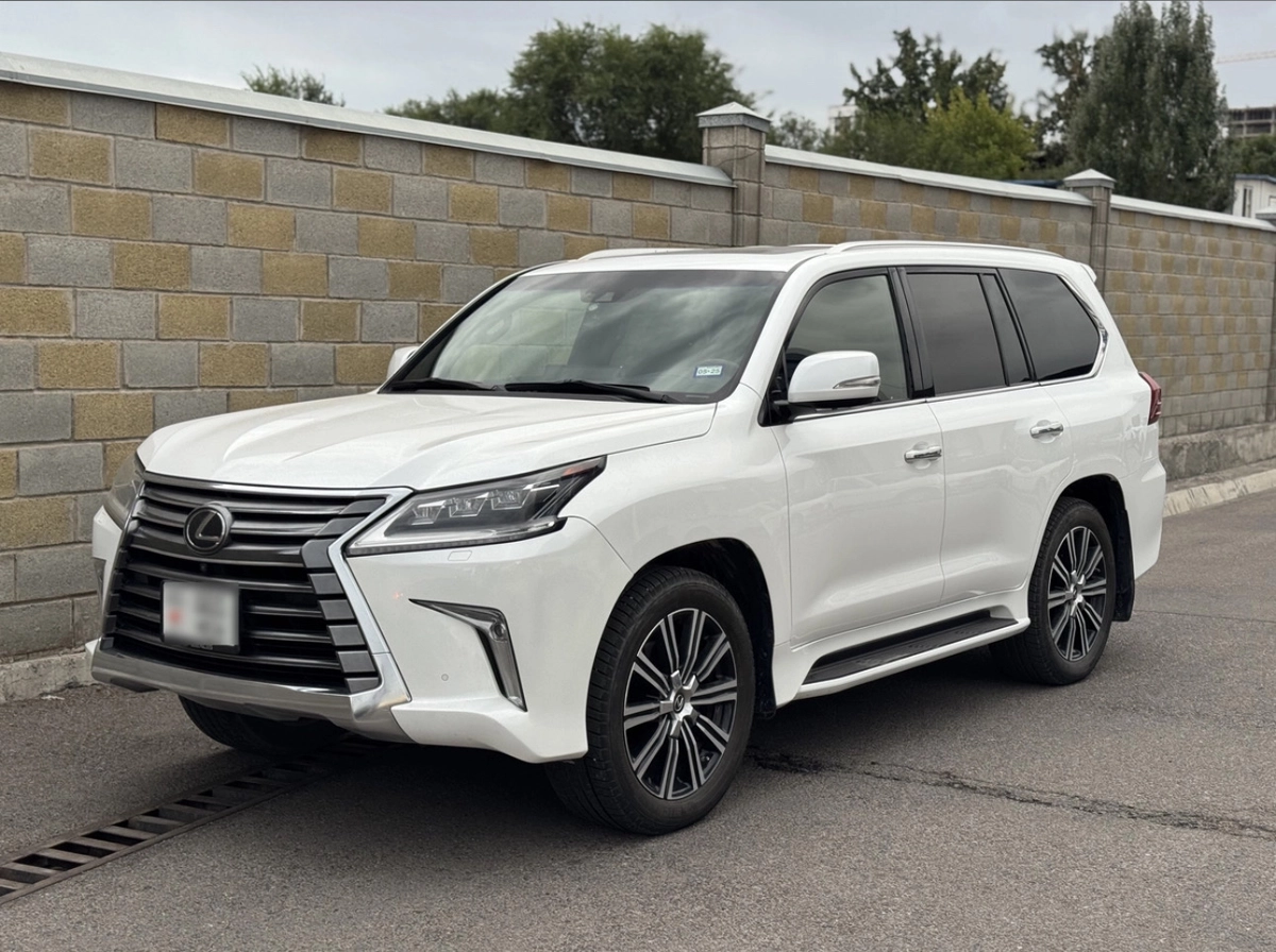 Lexus LX, 2021