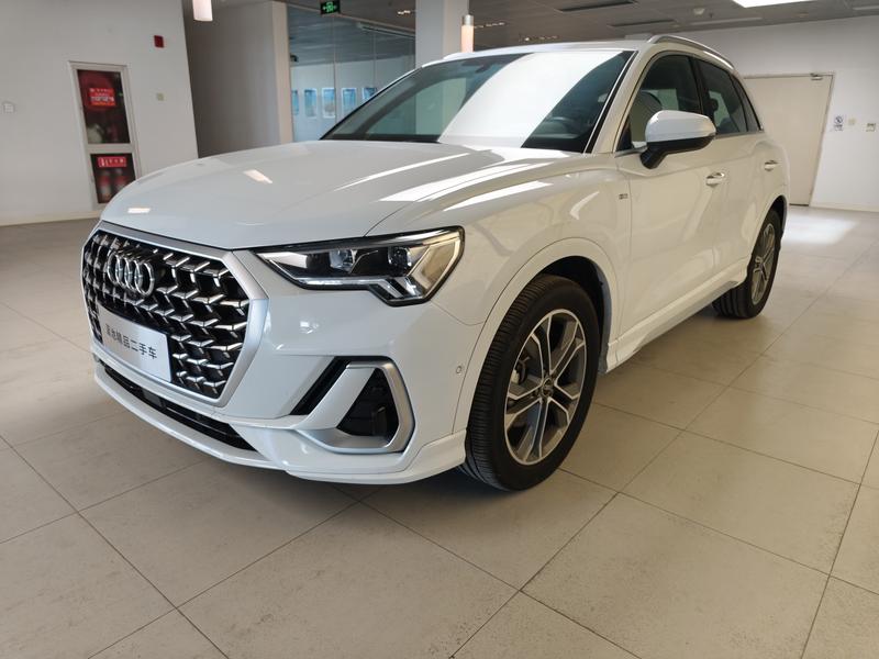 Audi Q3, 2024 — купить в Санкт-Петербурге под ключ