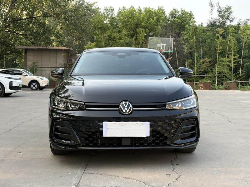 Volkswagen Passat, 2024 — фото 2 из 12