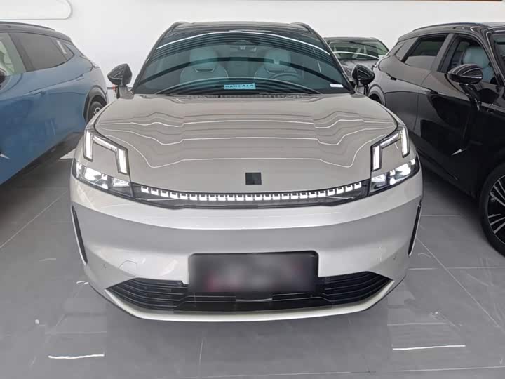 Lynk & Co 08 EM-P Hybrid, 2024 — фото 3 из 9