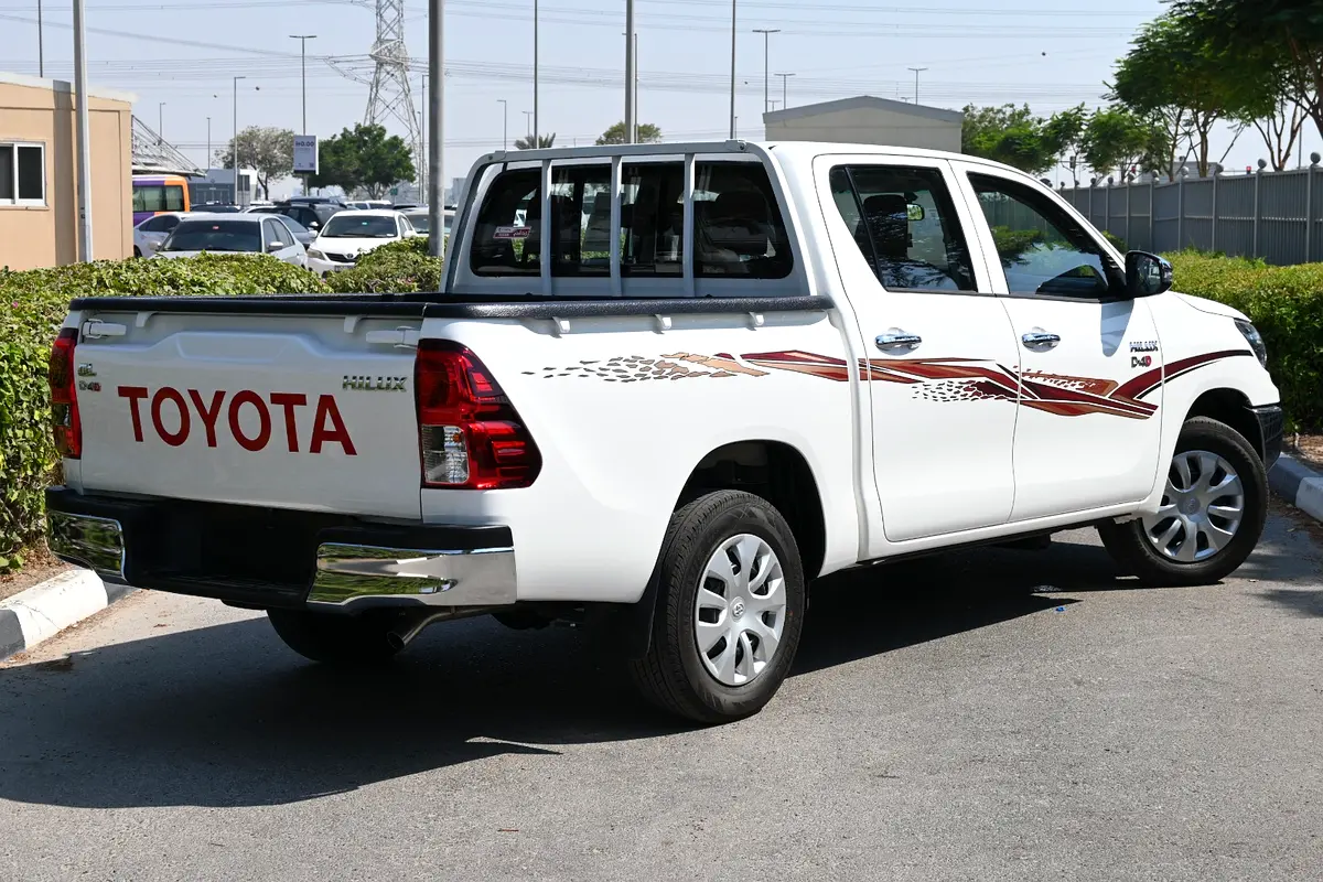Toyota Hilux, 2026 — фото 4 из 10