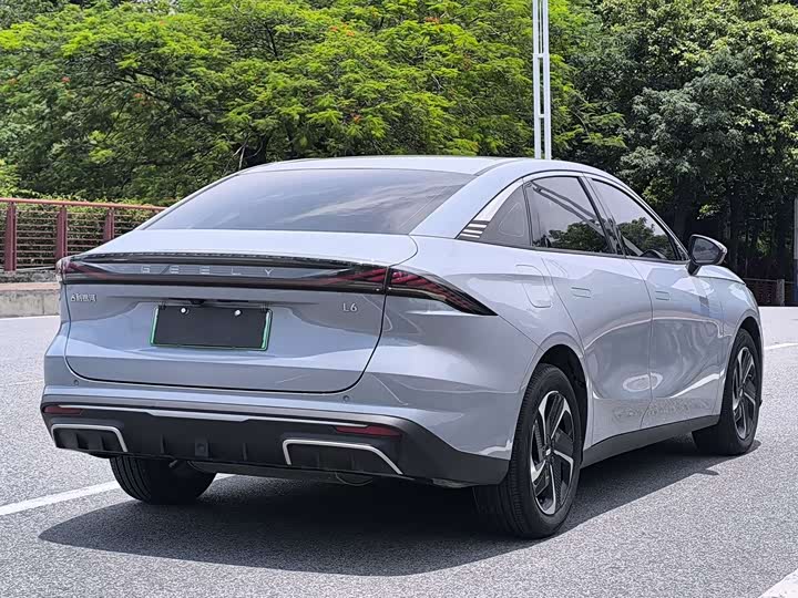 Geely Galaxy L6, 2024 — фото 5 из 9
