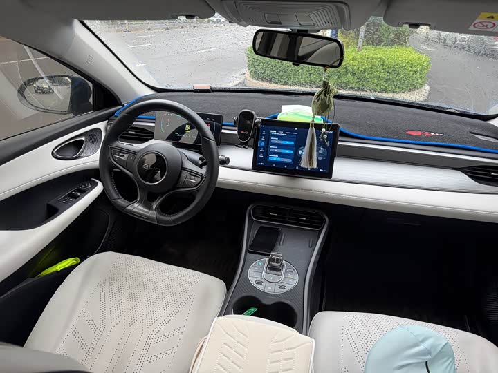 BYD Seal 05 DM-i Hybrid, 2025 — фото 5 из 7