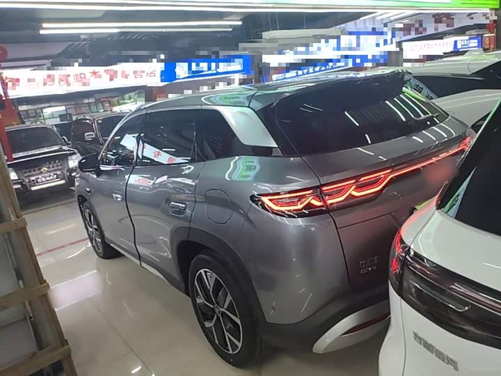 BYD Song L DM-i Hybrid, 2026 — фото 5 из 9