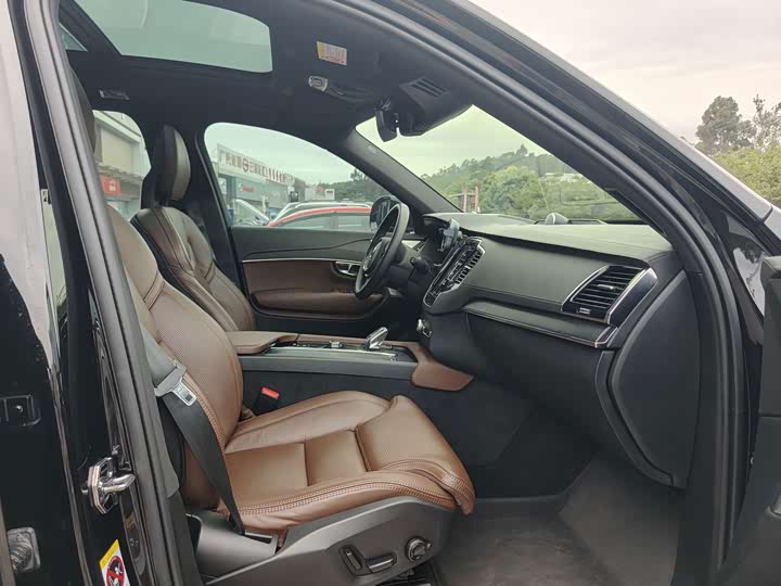 Volvo XC90 Hybrid, 2021 — фото 8 из 9