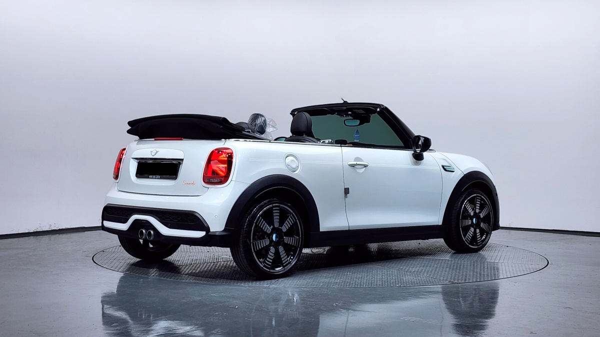 Mini Cooper Convertible, 2023 — фото 2 из 12