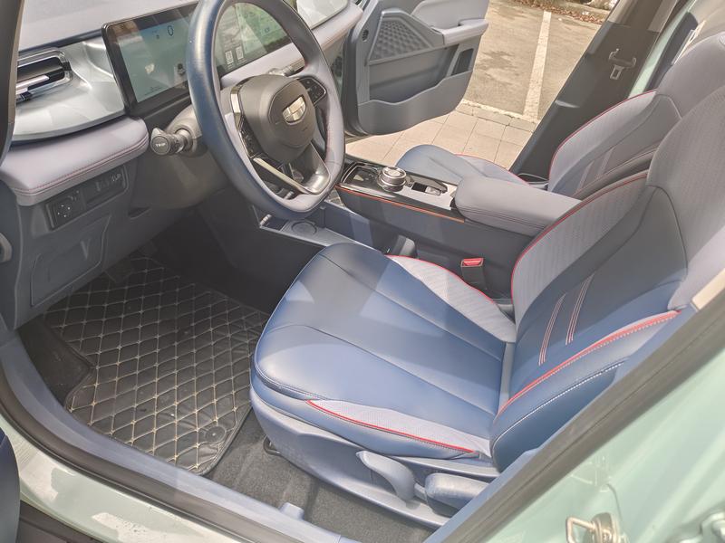 Geely Geometry E Firefly, 2022 — фото 7 из 10