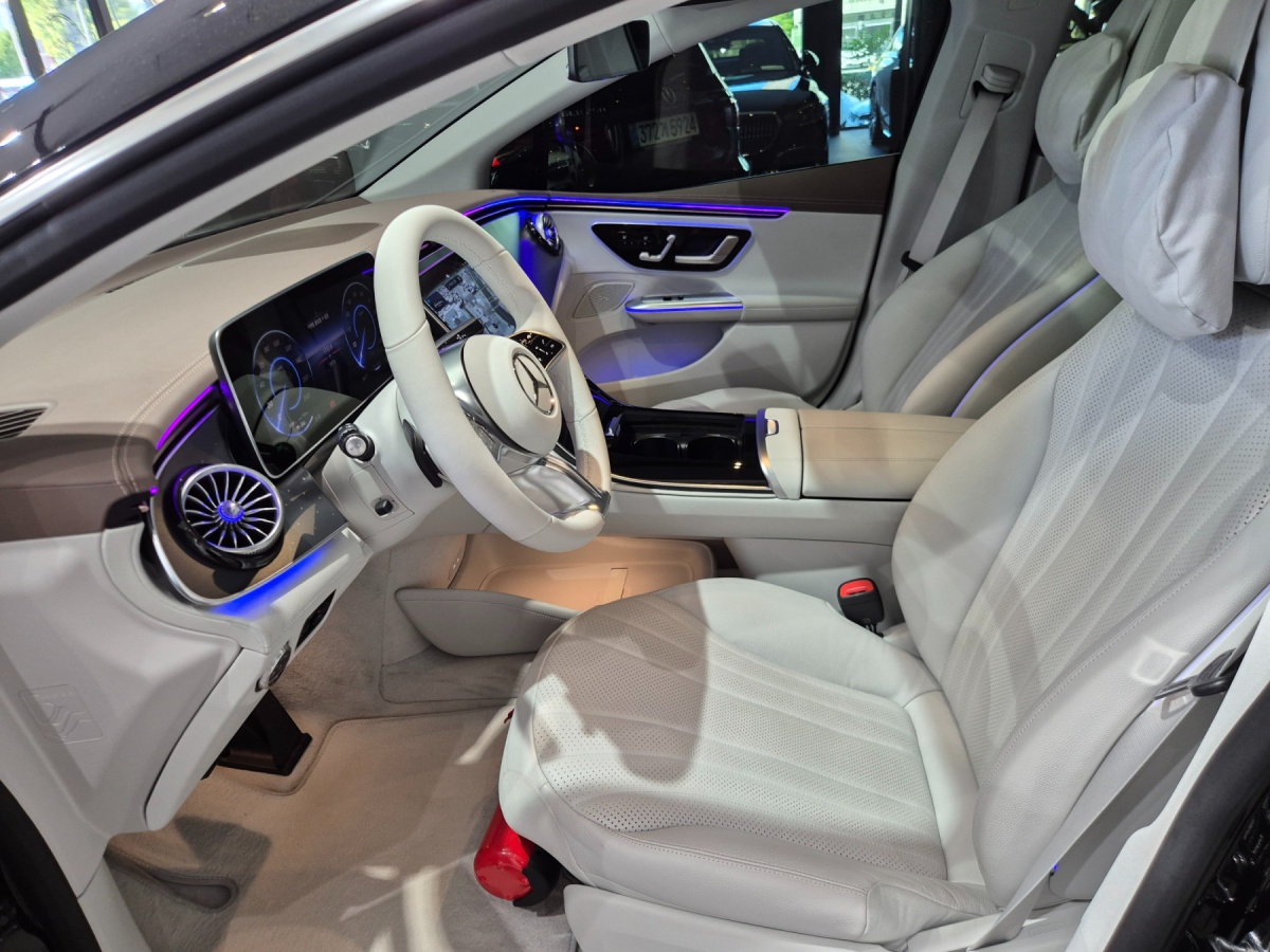 Mercedes-Benz EQE, 2025 — фото 10 из 12