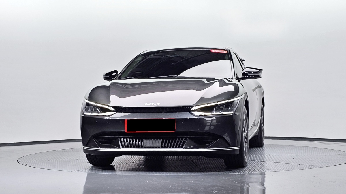 Kia EV6, 2022 — фото 3 из 12