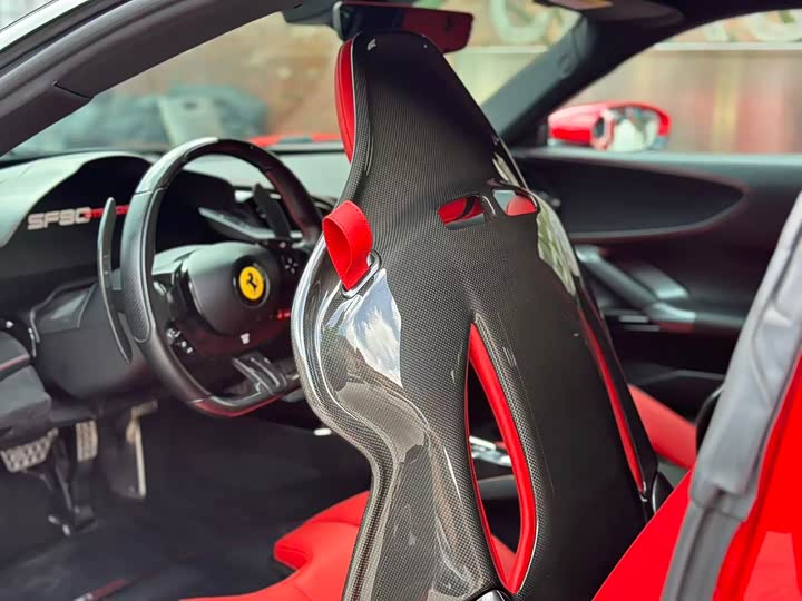 Ferrari SF90, 2021 — фото 9 из 9