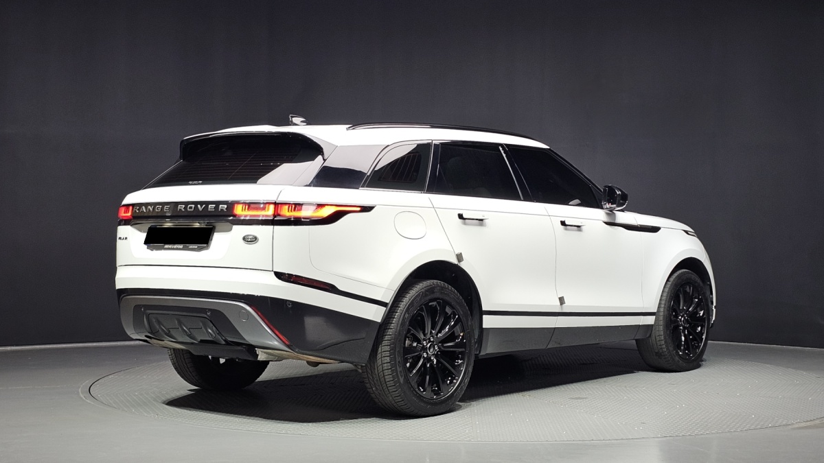 Land Rover Range Rover Velar, 2023 — фото 2 из 12