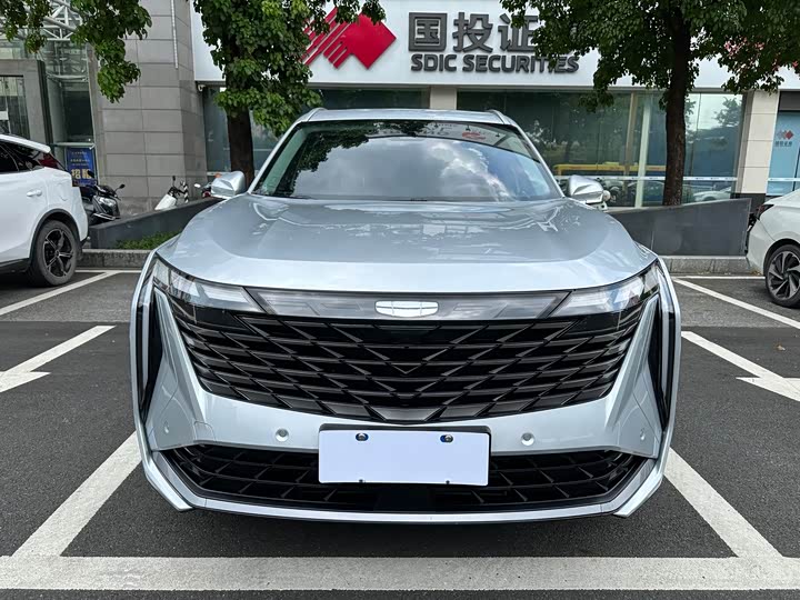 Geely Atlas L, 2024 — фото 2 из 9