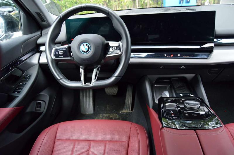 BMW i5, 2025 — фото 6 из 11