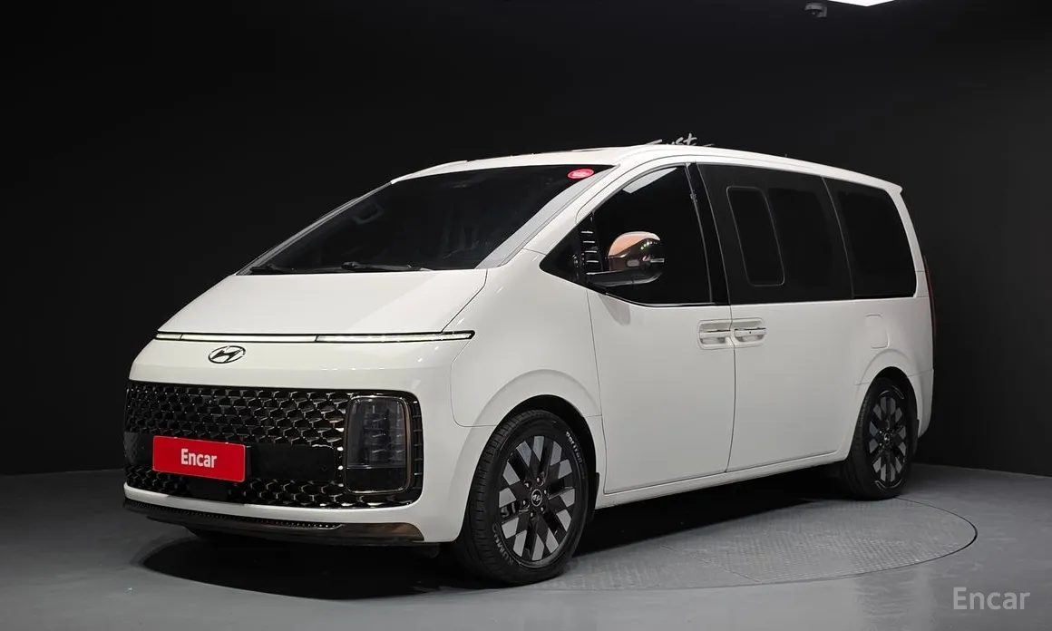 Hyundai Staria, 2022 — купить в Липецке под ключ