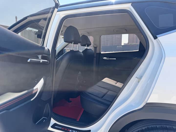 Kia KX3, 2022 — фото 6 из 9