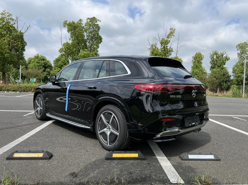 Mercedes-Benz EQS SUV, 2026 — фото 4 из 12