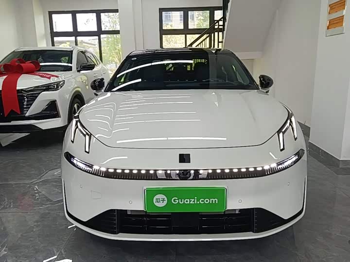 Lynk & Co 07 EM-P Hybrid, 2025 — фото 3 из 9