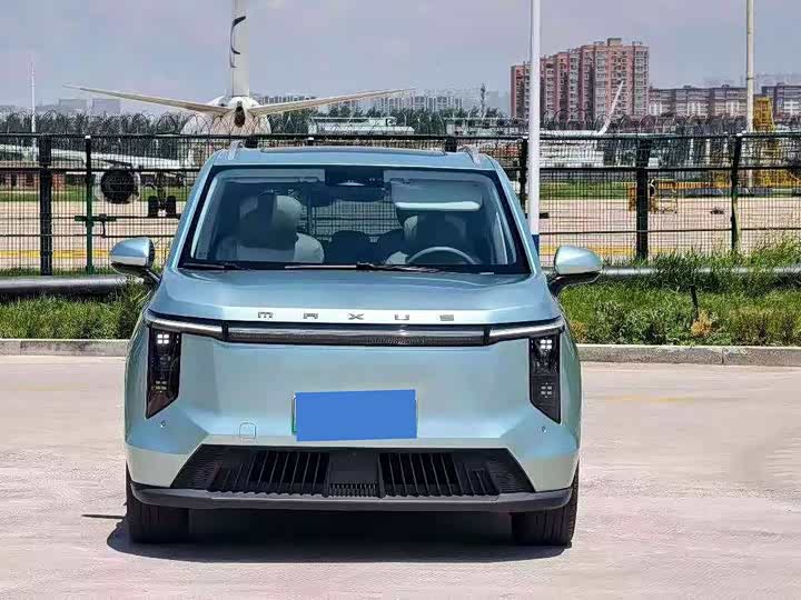 Maxus Mifa 7, 2023 — фото 2 из 9