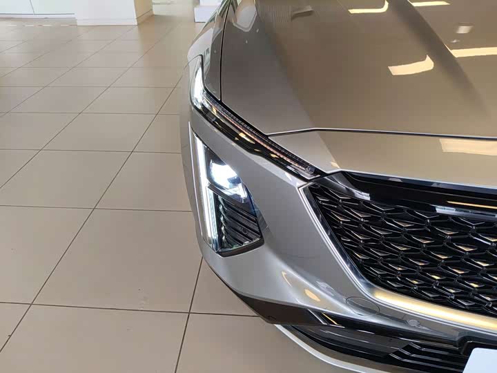 Cadillac GT4, 2023 — фото 4 из 9