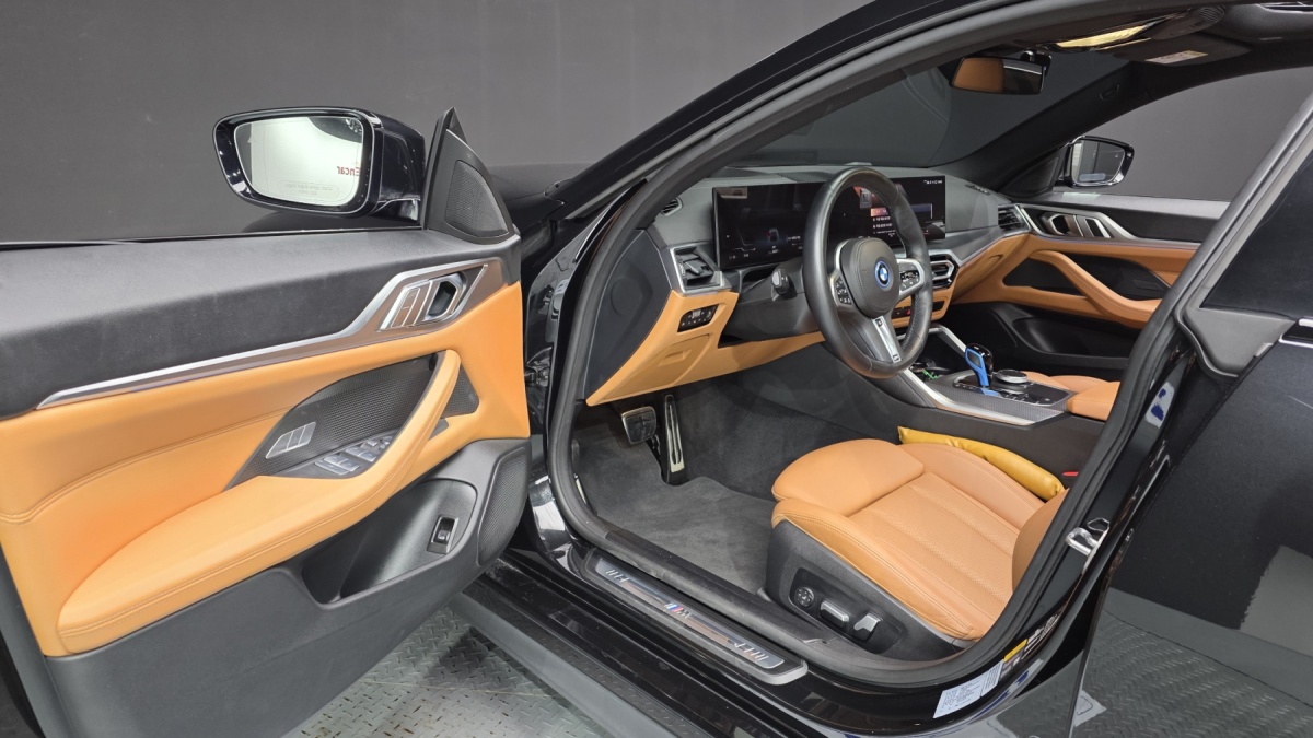 BMW i4, 2022 — фото 9 из 12