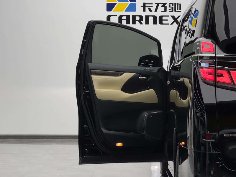 Toyota Vellfire, 2021 — фото 11 из 12