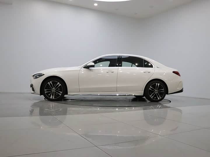 Mercedes-Benz C-Class Hybrid, 2024 — фото 8 из 9