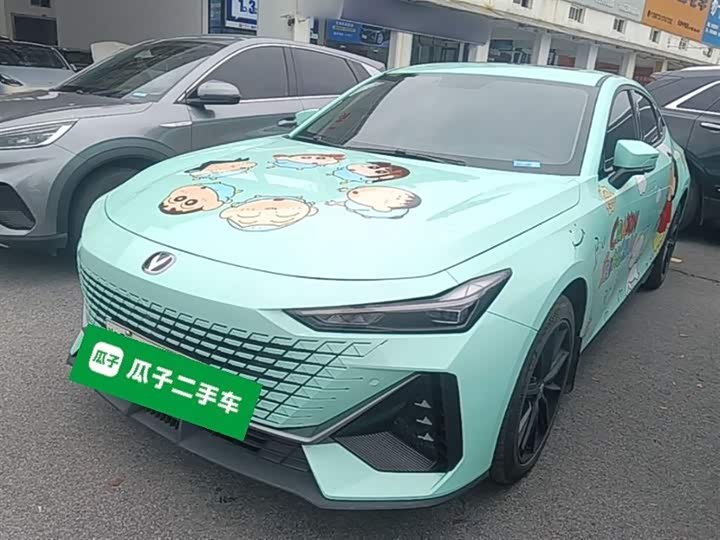 Changan UNI-V Hybrid, 2023 — фото 2 из 9