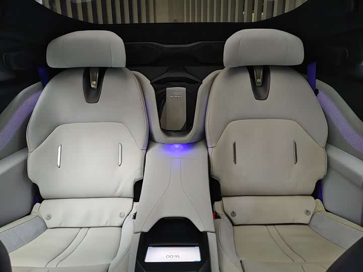 HiPhi Z, 2022 — фото 8 из 11