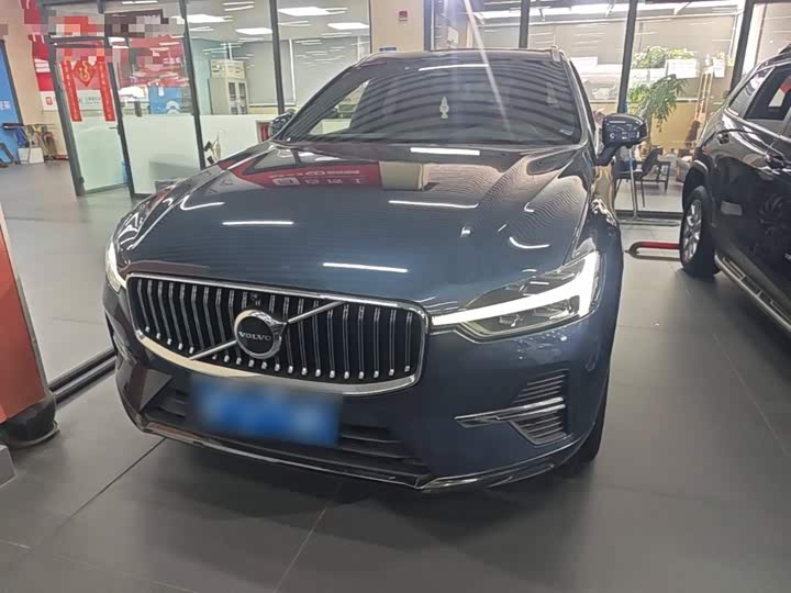 Volvo XC60, 2022 — фото 3 из 9