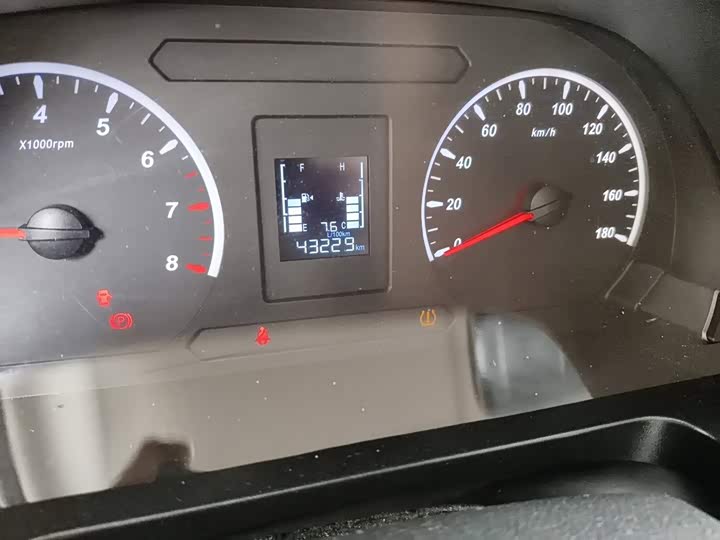 Dongfeng Forthing Lingzhi M5, 2025 — фото 5 из 9