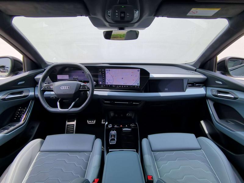 Audi Q6L e-tron, 2025 — фото 9 из 12