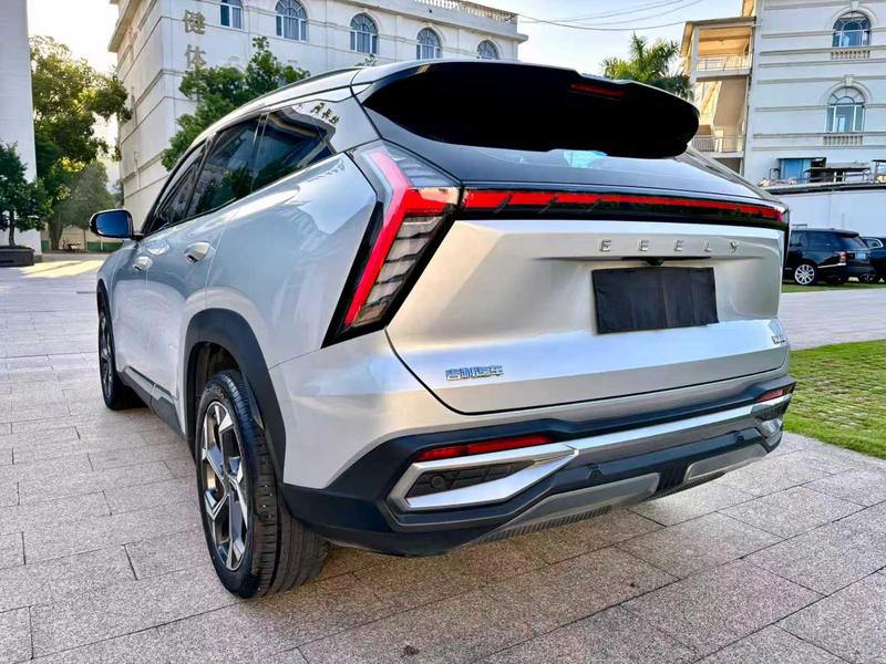 Geely Atlas L, 2024 — фото 4 из 11