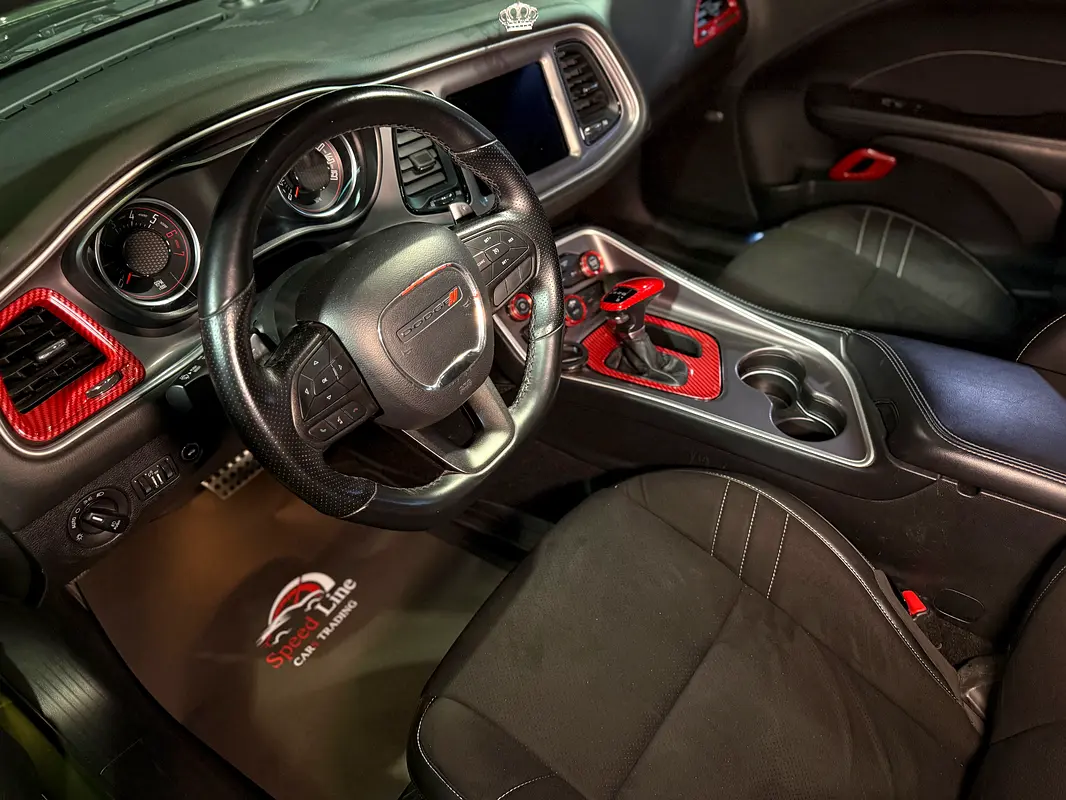Dodge Challenger, 2022 — фото 9 из 10